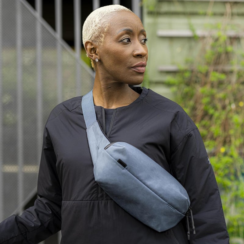 THULE Aion Sling Bag - Image 2